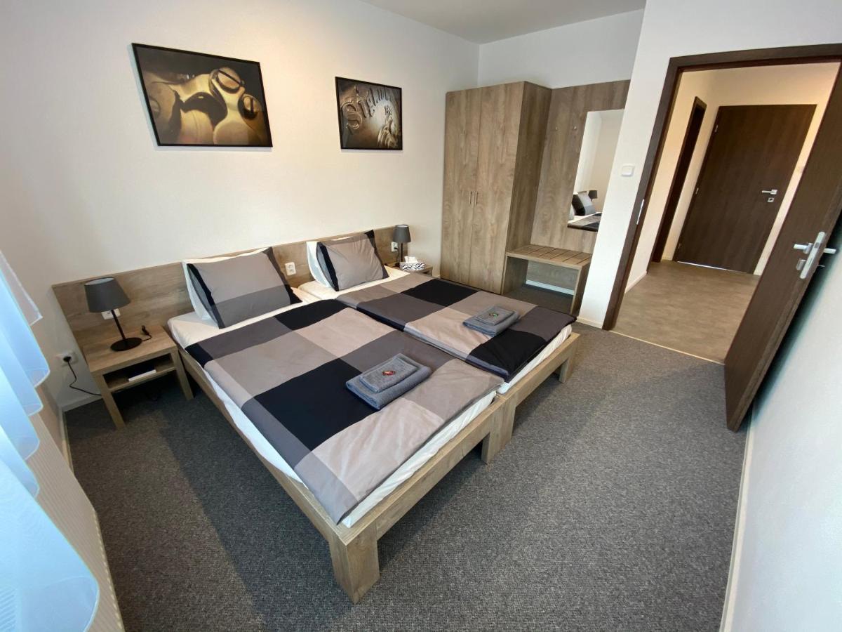 Apartmany Pelhrimov Bagian luar foto