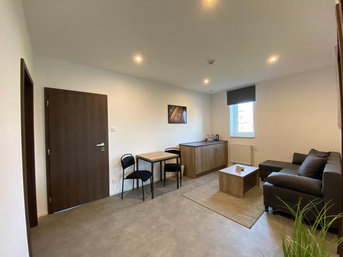 Apartmany Pelhrimov Bagian luar foto