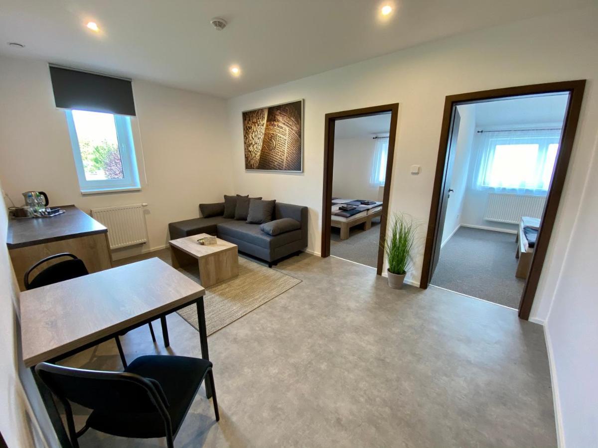 Apartmany Pelhrimov Bagian luar foto